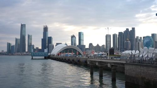 全球连线 为世界带来机遇 跨国公司看好中国新兴产业前景