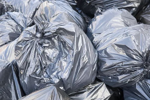 禁塑令全面升级，外卖、快递与酒店行业迎来绿色转型浪潮——青岛新材料引领环保革新